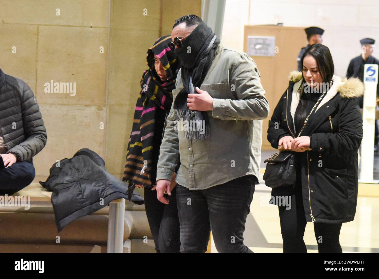 Paris, France. 22 janvier 2024. L'un des complices présumés de Radouane Lakdim vu à l'ouverture du procès des attentats de Trebes-Carcassonne au Palais de Justice de Paris le 22 janvier 2024. Six hommes et une femme sont jugés pour « association terroriste criminelle » dans le cadre des attentats de Trebes et Carcassonne du 23 mars 2018, qui ont fait quatre morts dont le gendarme Arnaud Beltrame, qui a perdu la vie en prenant la place d’un otage. Photo de Florian Poitout/ABACAPRESS.COM crédit : Abaca Press/Alamy Live News Banque D'Images