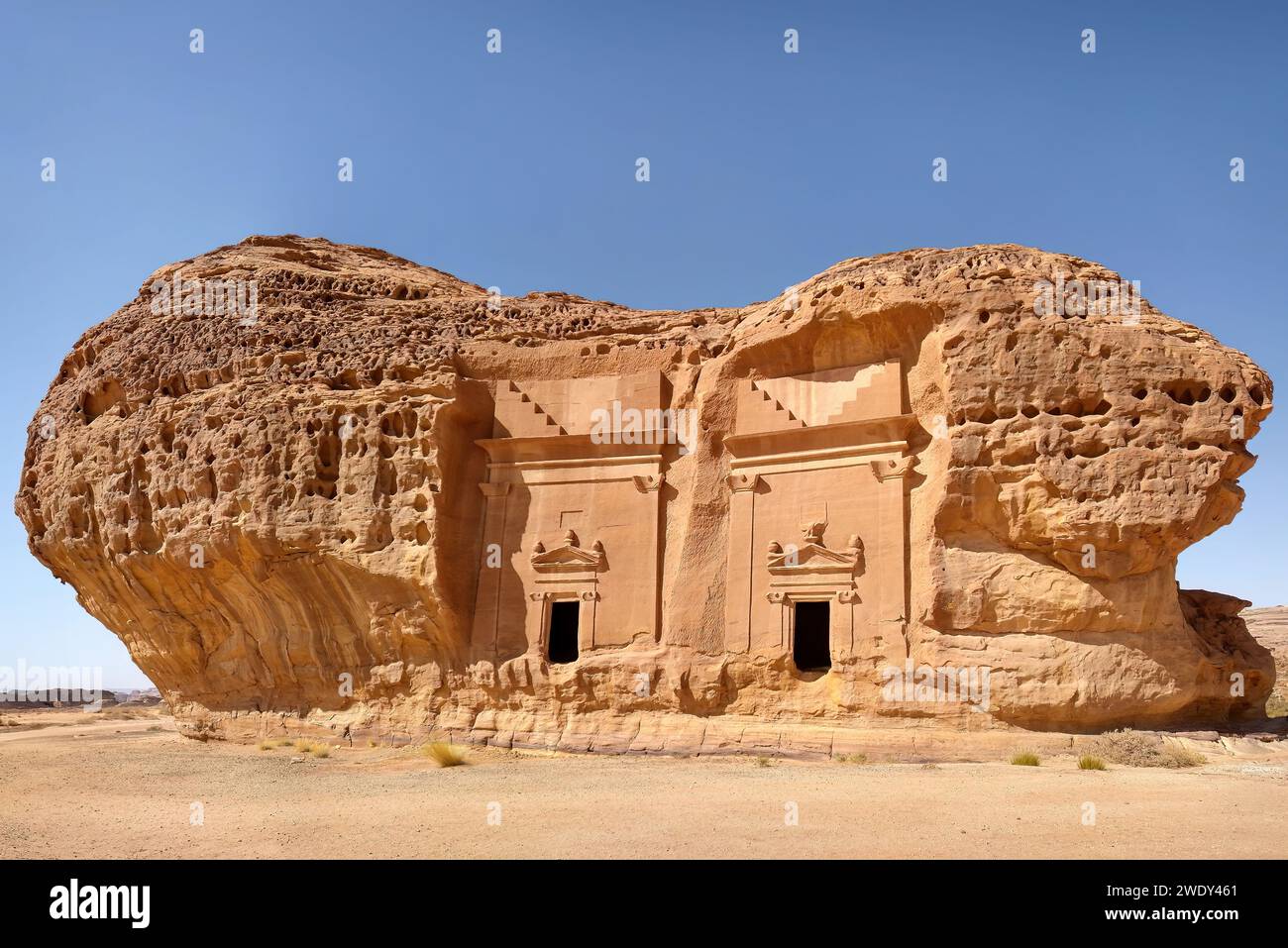 Hegra, également connu sous le nom de Mada’in Salih, est un site archéologique situé dans la région d’Al-’Ula. La majorité des restes datent du Royaume nabatéen. Banque D'Images