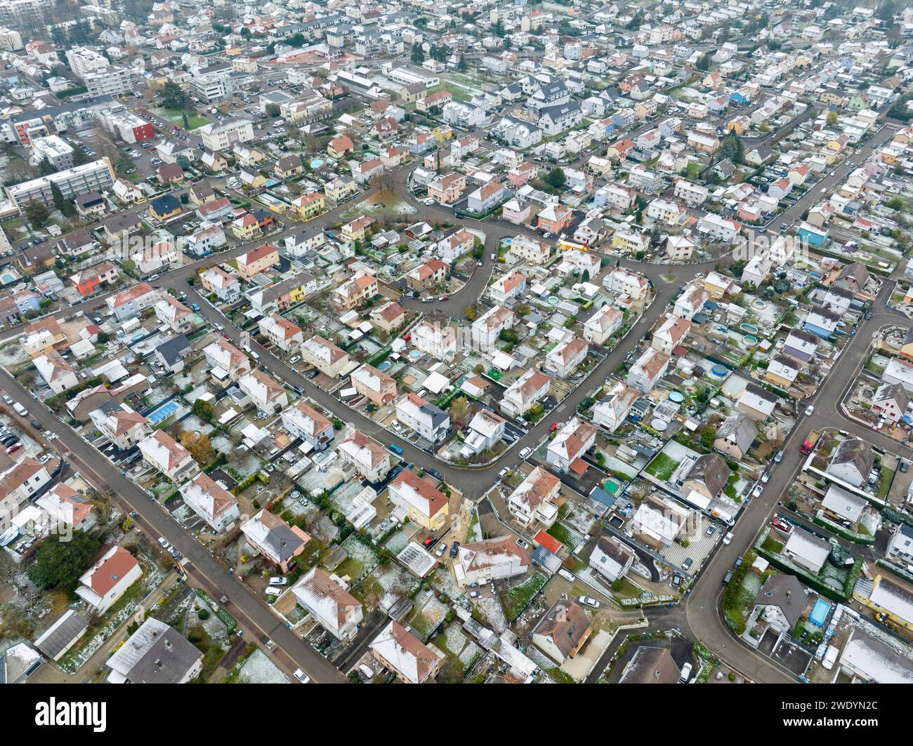 Vue aérienne du quartier résidentiel Kingersheim, Mulhouse, Alsace, France. Banque D'Images