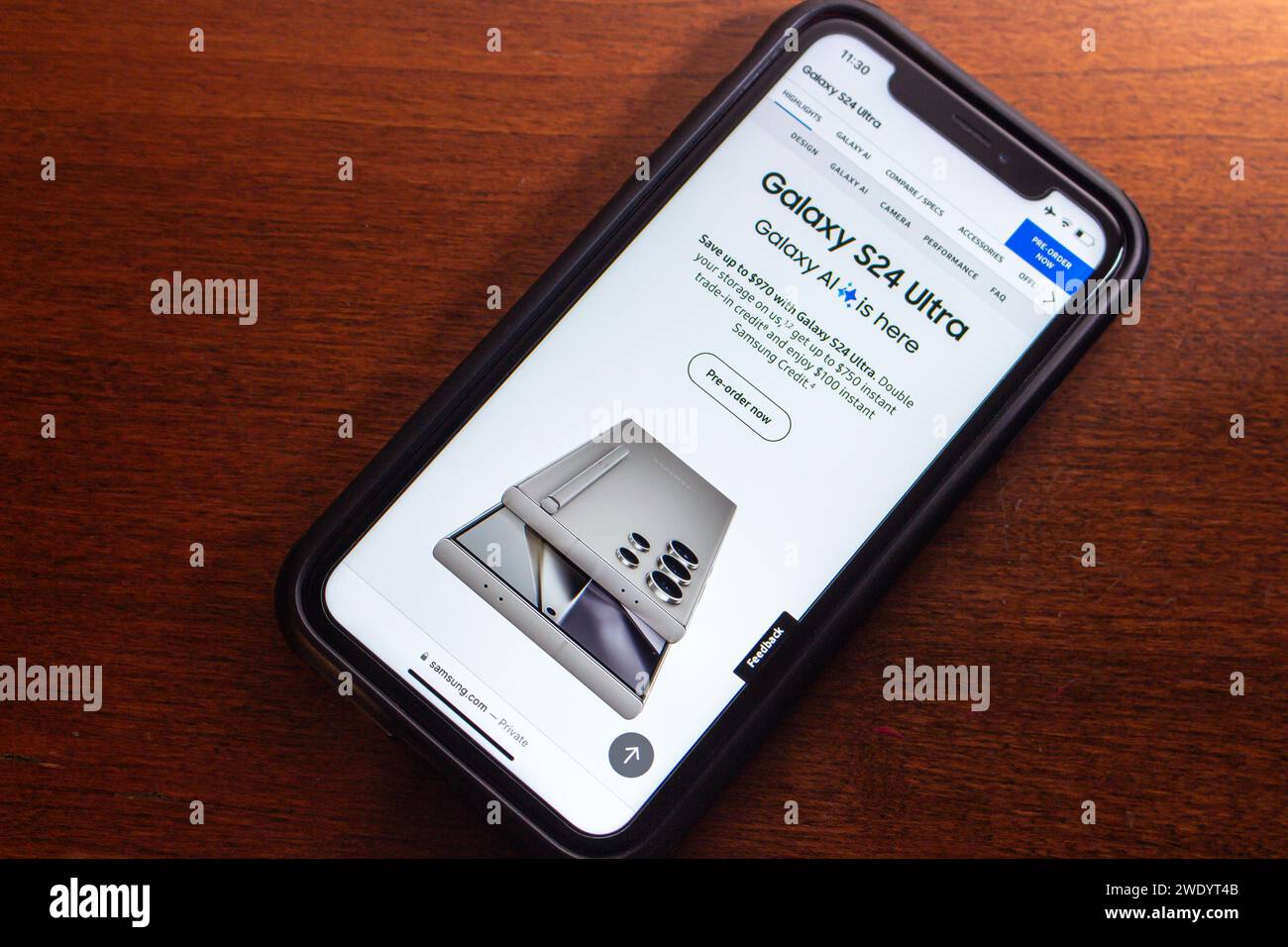 Vancouver, CANADA - Jan 17 2024 : site web du Samsung Galaxy S24 Ultra vu dans un écran de smartphone. Banque D'Images