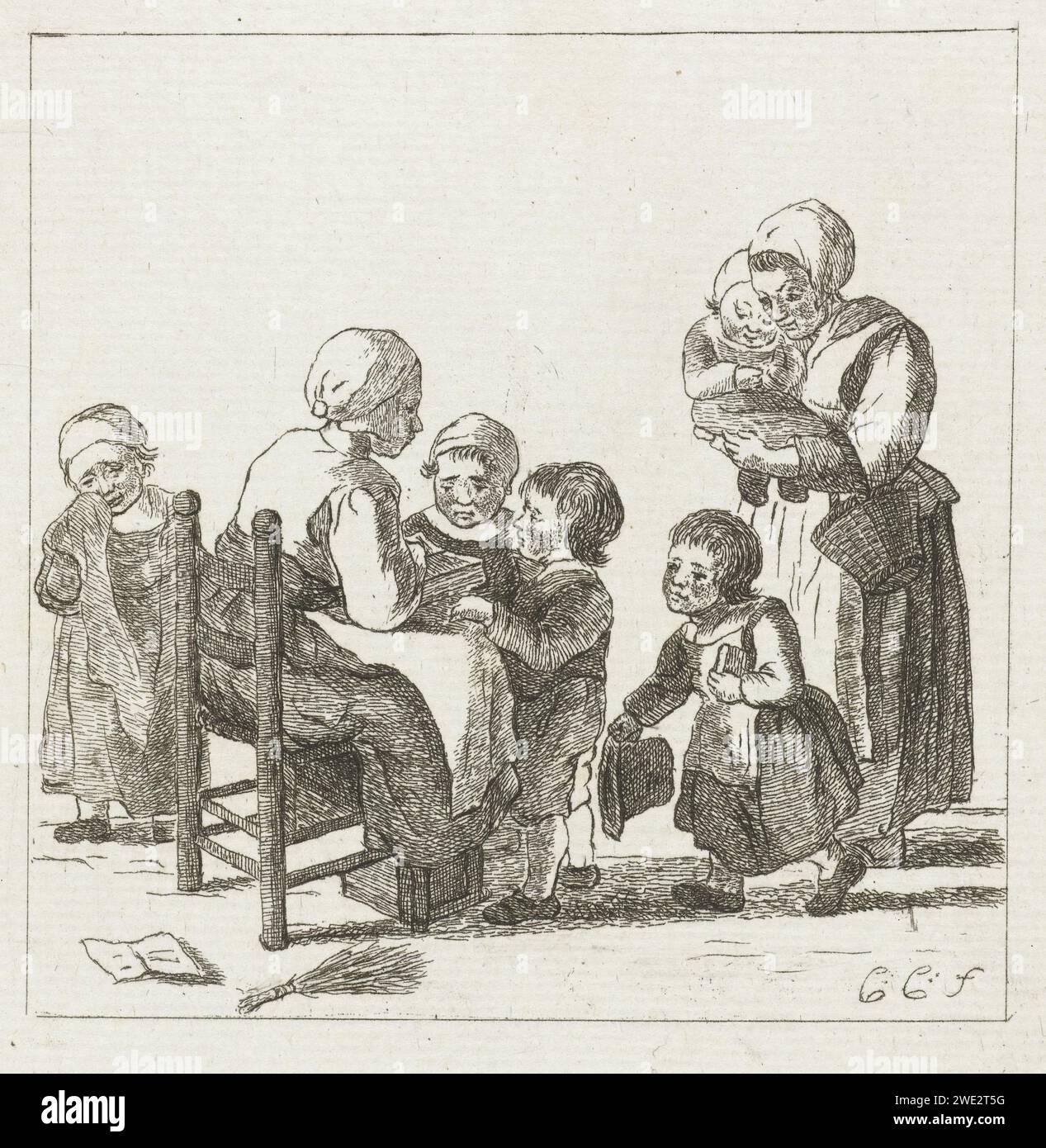 Classe scolaire, Pieter de Mare, d'après Christina Chalon, 1777 - 1779 imprimer Une école pour enfants. Un enseignant s'assoit sur une chaise et lit aux enfants la leçon d'un livre. A droite, une mère vient amener sa fille. A gauche une fille pleure. Il y a une tige sous la chaise du professeur. Leiden papier gravure enfant malicieux (à l'école). école maternelle. enseignant et élève. rod, bouleau ~ punition à l'école Banque D'Images