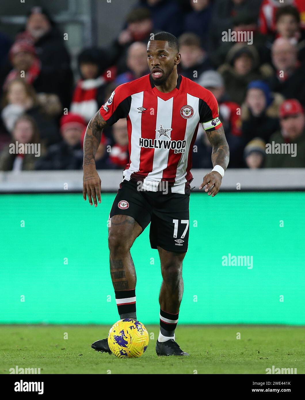 Ivan Toney de Brentford sur le ballon. - Brentford v Nottingham Forest, Premier League, GTECH Community Stadium, Londres, Royaume-Uni - 20 janvier 2024. Usage éditorial uniquement - des restrictions DataCo s'appliquent. Banque D'Images