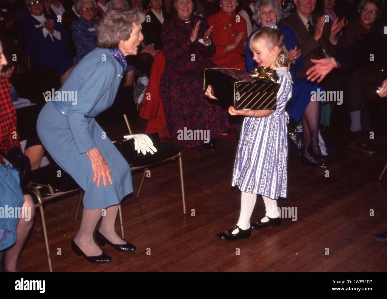 Princesss Alice, duchesse de Gloucester à Church House, Holy Trinity, Brompton 12 novembre 1991 photo des Archives Henshaw Banque D'Images