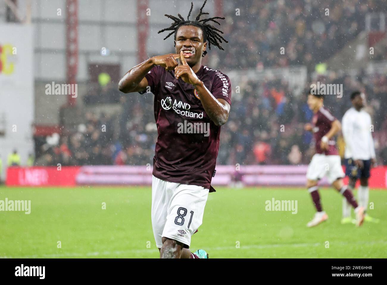 Edimbourg, Royaume-Uni. 23 janvier 2024. Parc Tynecastle. Edimbourg. Cinch Scottish Premiership .Hearts v Dundee 23 janvier 2024 pendant le match entre Hearts et Dundee Heart Dexter Lembikisa célèbre avoir marqué son premier but pour Hearts et The Equalizer dans la soirée à 2-2. Hearts a gagné 3-2 (crédit photo : Alamy Live News/David Mollison) crédit : David Mollison/Alamy Live News Banque D'Images