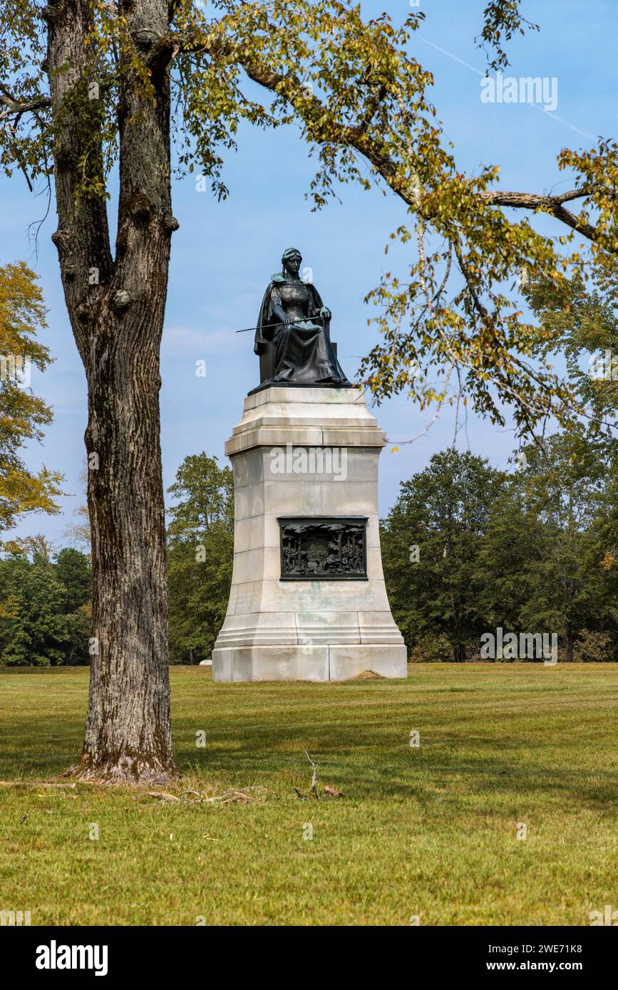 Monument commémorant les militaires de l'Illinois pendant la guerre de Sécession au parc militaire de Shiloh dans le Tennessee Banque D'Images