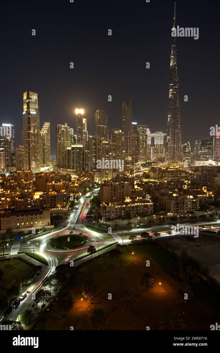 Dubaï Downtown Sky View Dubaï, Émirats arabes Unis, 15 janvier 2024, Dubaï Sky View la nuit Banque D'Images