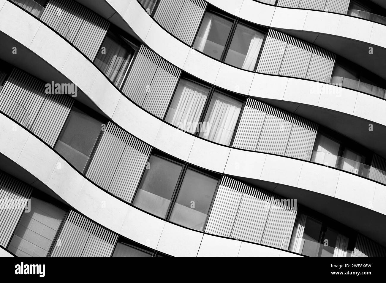 Le Riverwalk Apartments est situé le long de la Tamise à Vauxhall Bridge dans le centre de Londres. Banque D'Images