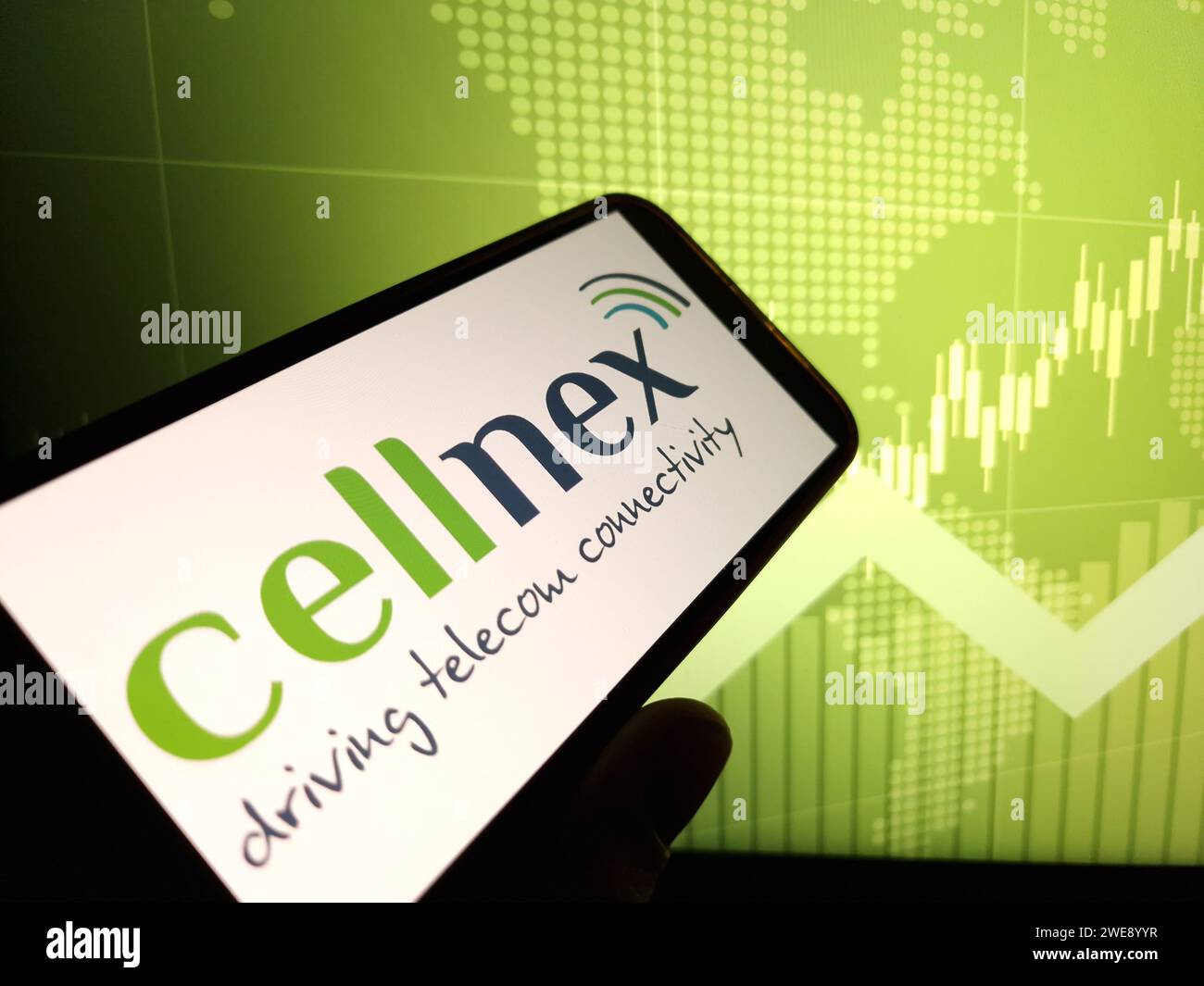 KONSKIE, Pologne - 23 janvier 2024 : logo de la société Cellnex Telecom affiché sur l'écran du téléphone portable Banque D'Images