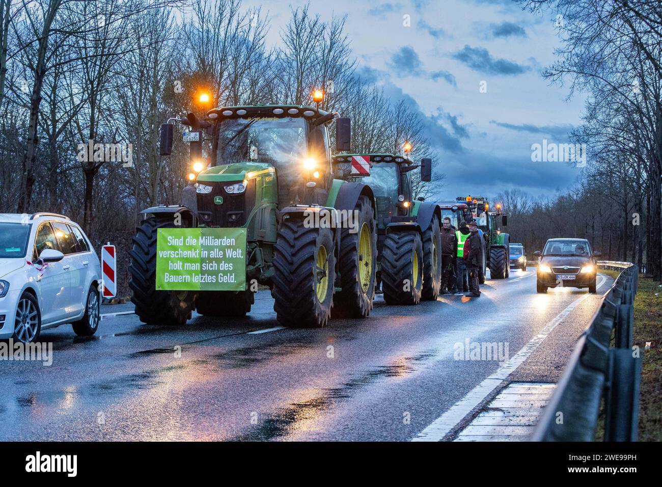 Bauern-Proteste : Landwirte Blockieren Bundesstraßen Rund Um Kassel ...