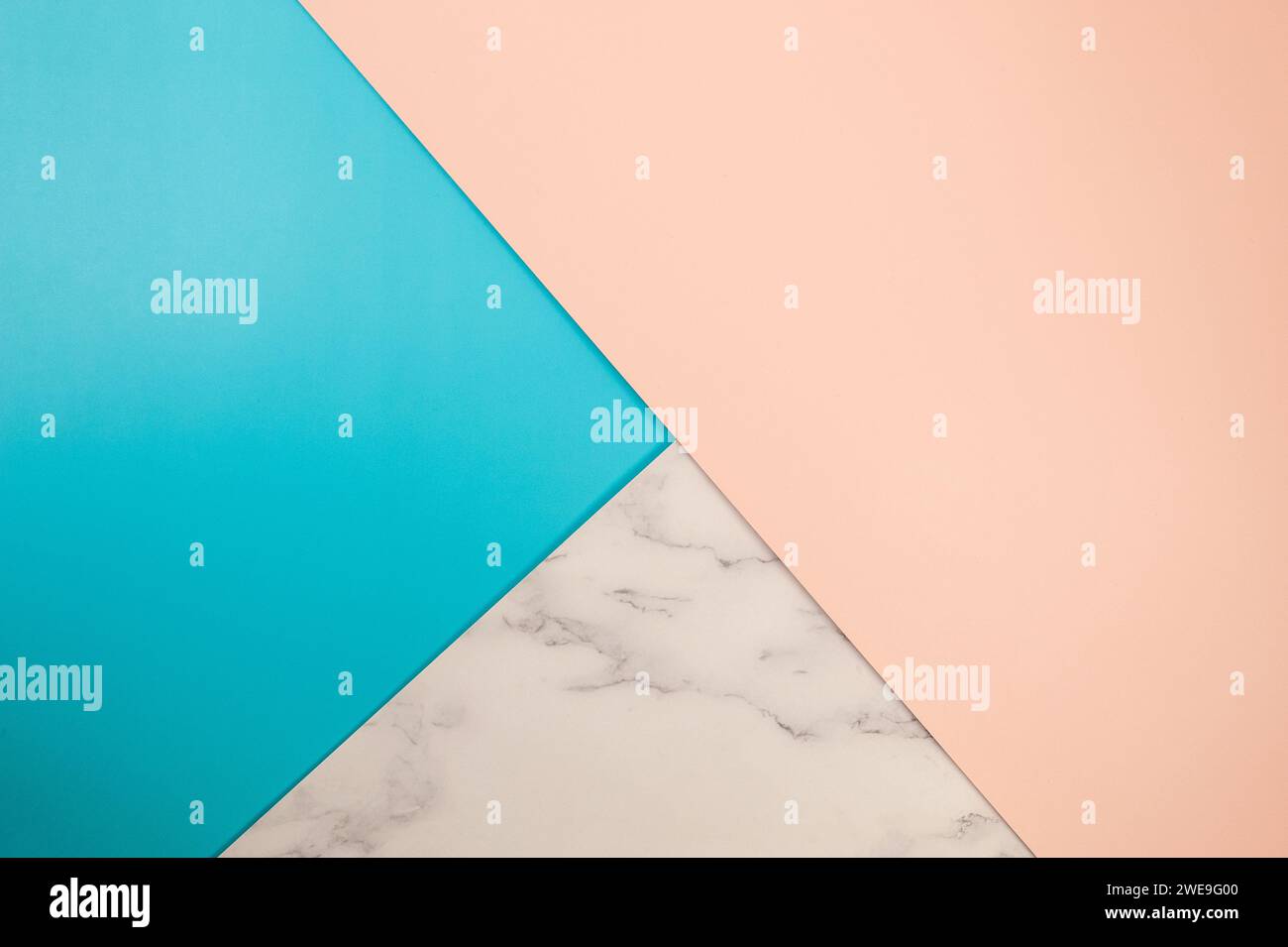 Fond bleu, rose et marbre. Papier peint coloré, texture marbre. Banque D'Images