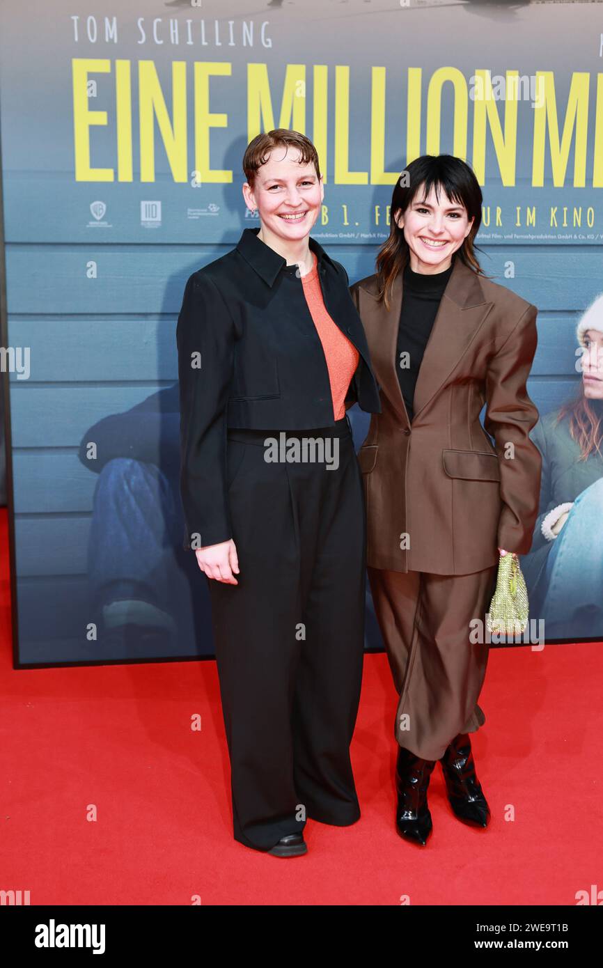 01/23/2024, Berlin, Allemagne,invitée, Romina Küper assiste à la première mondiale 'EINE MILLION MINUTEN“ (un million de minutes) au Zoo Palast le 23 janvier 2024 à Berlin, Allemagne. Réalisateur : Christopher Doll Banque D'Images