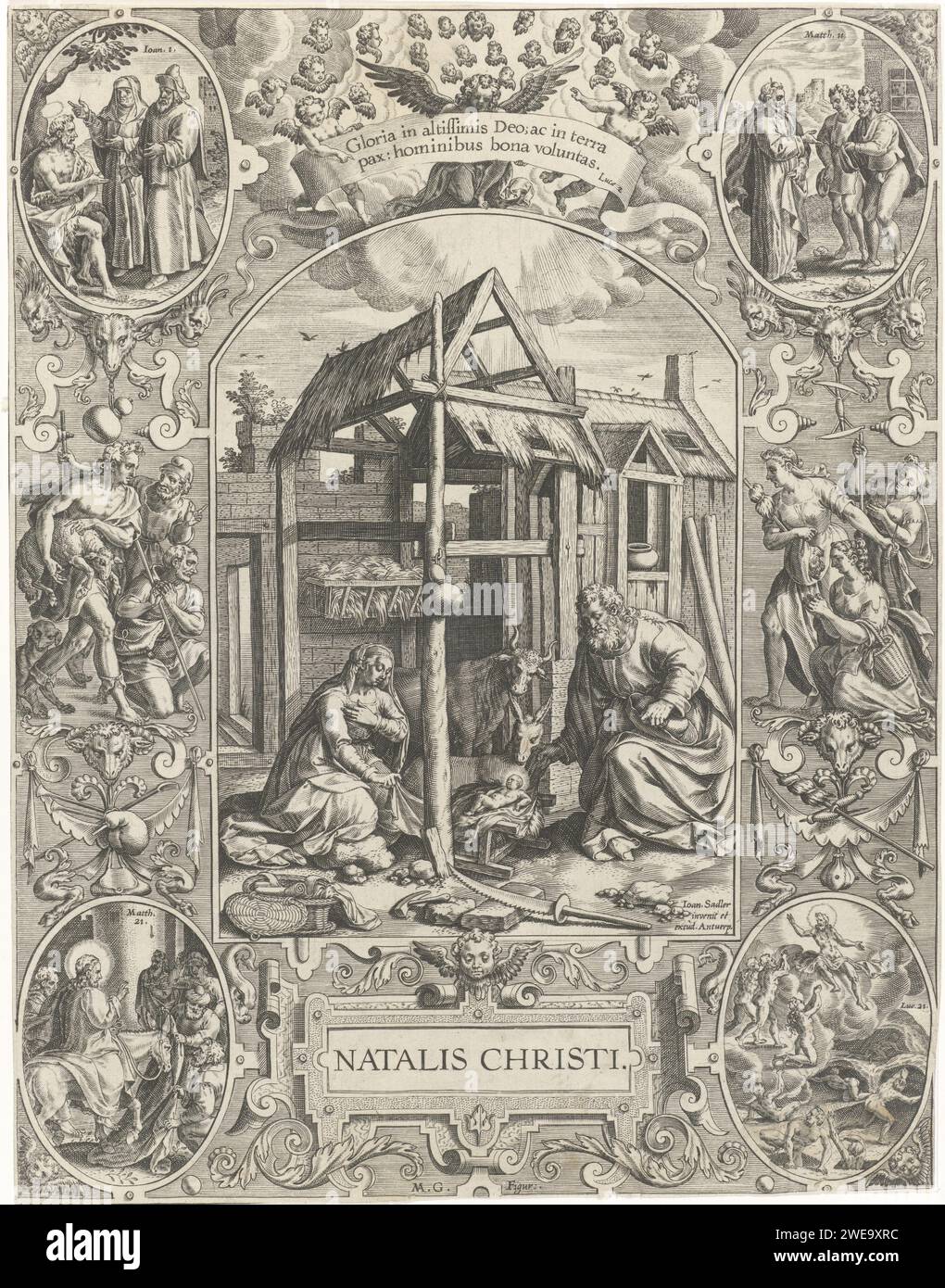 Naissance du Christ : Noël, Johann Sadeler (I), d'après Marcus Gheeraerts (I), 1560 - 1600 print Maria et Joseph agenouillés au Christ à de Kribbe ; derrière eux le boeuf et l'âne, dans une étable au toit battue. Dans la liste d'ornement avec les bergers à gauche, les femmes qui viennent adorer l'enfant. Dans les quatre coins scènes du Nouveau Testament à Ovalen. Au milieu des choeurs d'anges à un fanion sur lequel le texte latin : Vera ... Canunt. Gravure sur papier inconnue Marie, Joseph et le nouveau-né Christ (Nativité). Noël (fête ecclésiastique). outils, aides, instruments ~ artisanat et industri Banque D'Images
