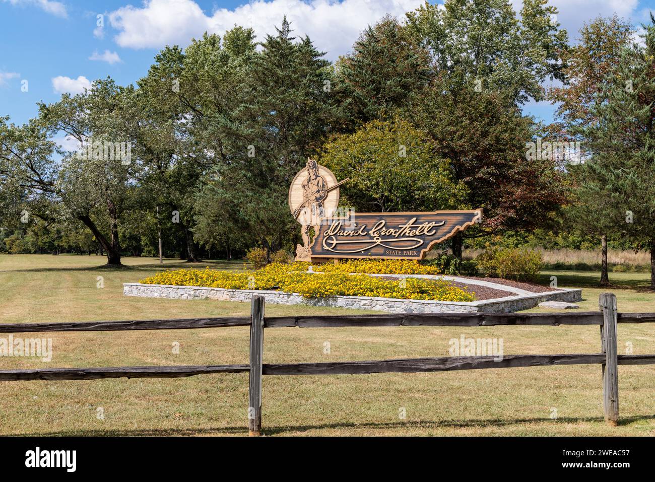 Panneau à l'entrée du parc d'État David Crockett à Lawrenceburg, Tennessee Banque D'Images