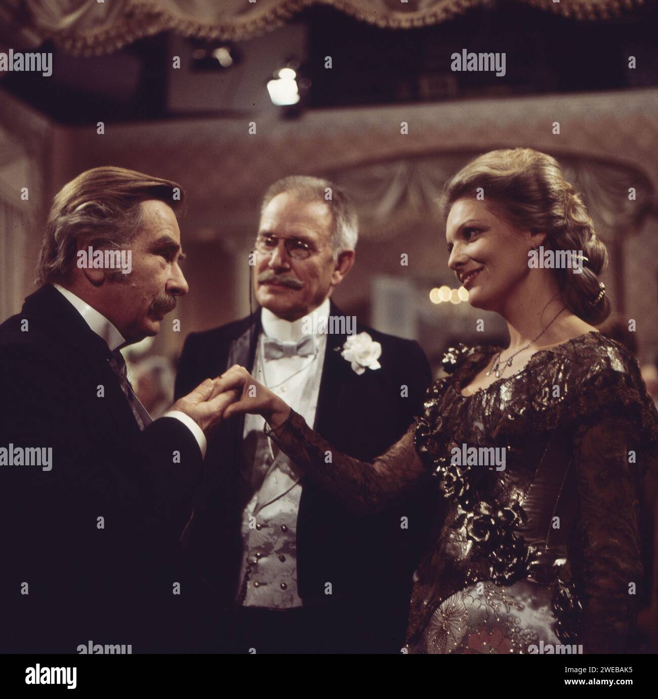 Der Stechlin, Minifernsehserie nach Theodor Fontane, Deutschland 1975, Darsteller : Arno Assmann, Carl Lange, Franziska Bronnen Banque D'Images