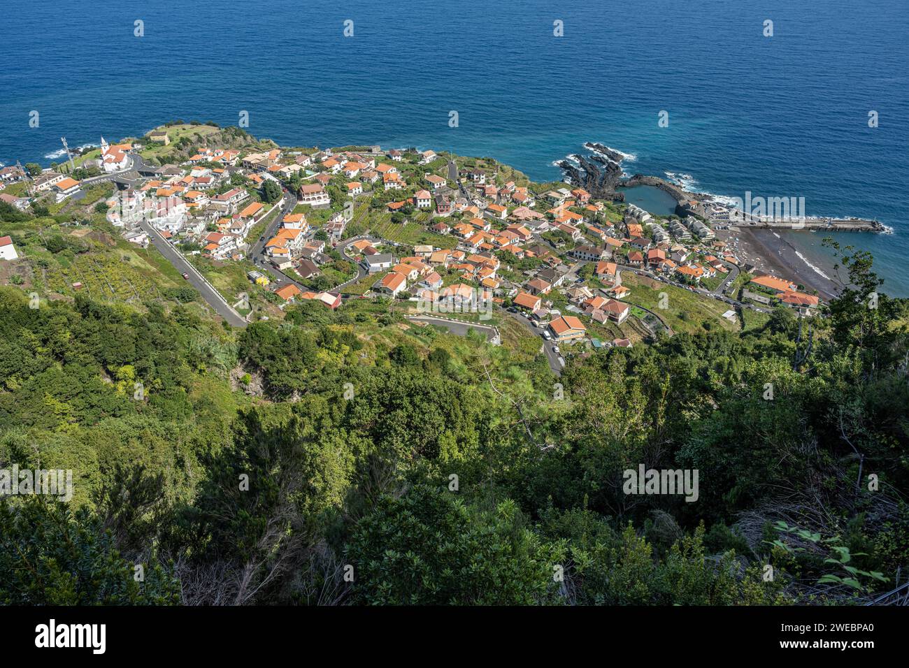 Vue de Seixal depuis la route de montagne (ER221), nord de Madère Banque D'Images