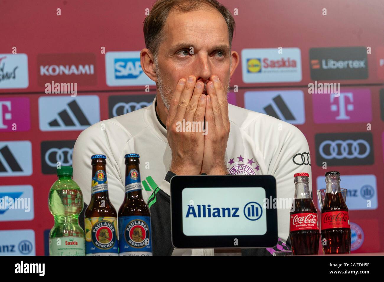 Muenchen, Deutschland. 25 janvier 2024. Thomas Tuchel (FC Bayern Muenchen, Chef-entraîneur) GER, FC Bayern München vs 1. FC Union Berlin, Fussball, Bundesliga, 13. Spieltag, Spielzeit 2023/2024, 24.01.2024 photo : Eibner-Pressefoto/Johannes Ritter crédit : dpa/Alamy Live News Banque D'Images