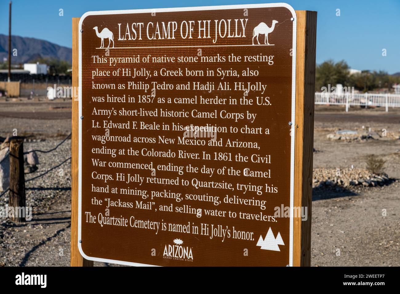 Le signe de la tombe de Hadji Ali, ou Hi Jolly, dans le cimetière de Quartzsite, Arizona. Banque D'Images