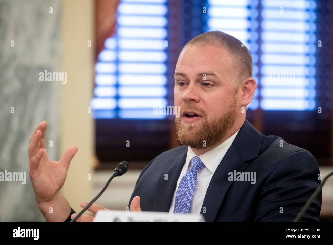 Scott Snider, président, Exit Planning Institute, comparaît devant une audience du Comité sénatorial de la petite entreprise et de l’entrepreneuriat pour examiner la planification de la relève, en mettant l’accent sur les possibilités de créer de la richesse et de conserver des emplois dans les collectivités locales dans l’édifice Russell Senate Office à Washington, DC, le mercredi 24 janvier 2024. Crédit : Rod Lamkey/CNP/MediaPunch Banque D'Images