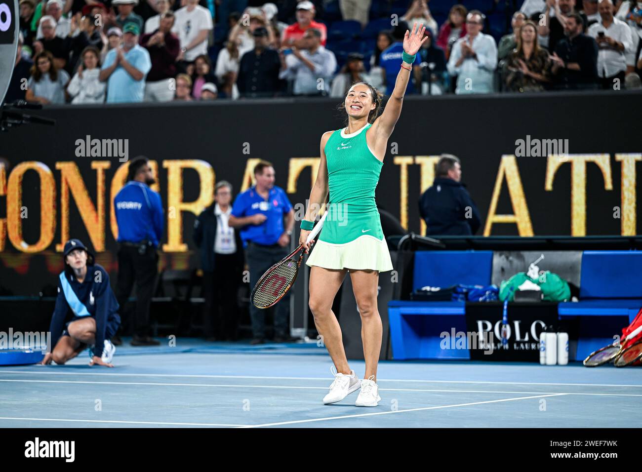 Zheng Qinwen lors du tournoi de tennis Australian Open AO 2024 Grand Chelem le 24 janvier 2024 au Melbourne Park à Melbourne, en Australie. Photo Victor Joly / DPPI Banque D'Images