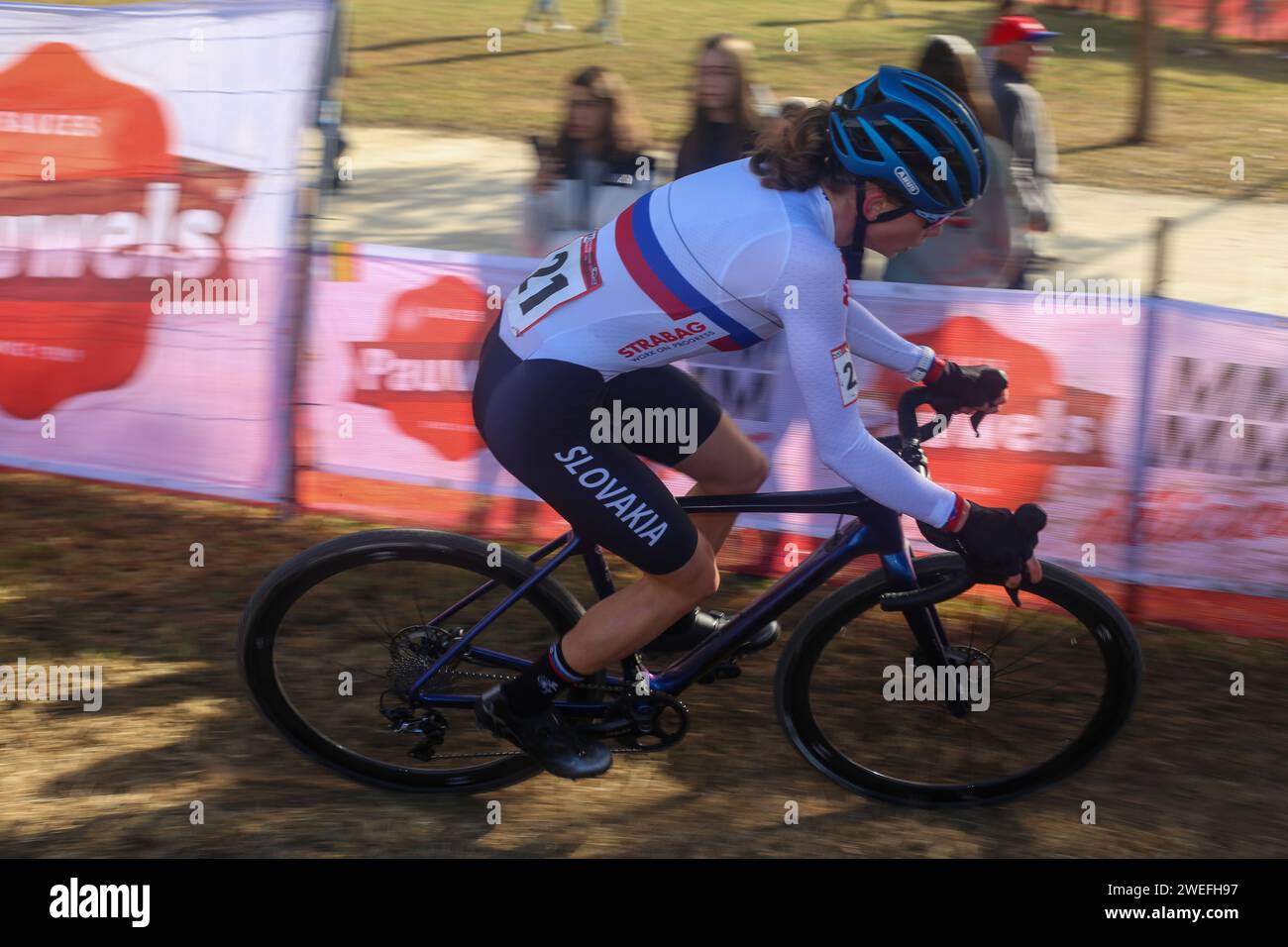 Benidorm, Espagne, le 21 janvier 2024 la cycliste Viktoria Chladonova