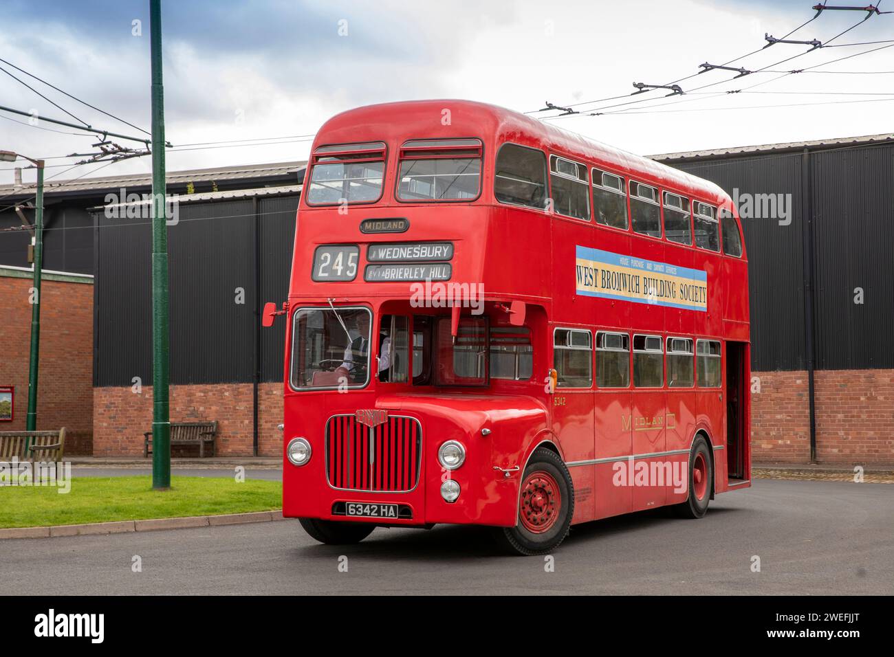 Royaume-Uni, Angleterre, West Midlands, Dudley, Black Country Museum, 1963 Midland Red BMMO D9 bus Banque D'Images