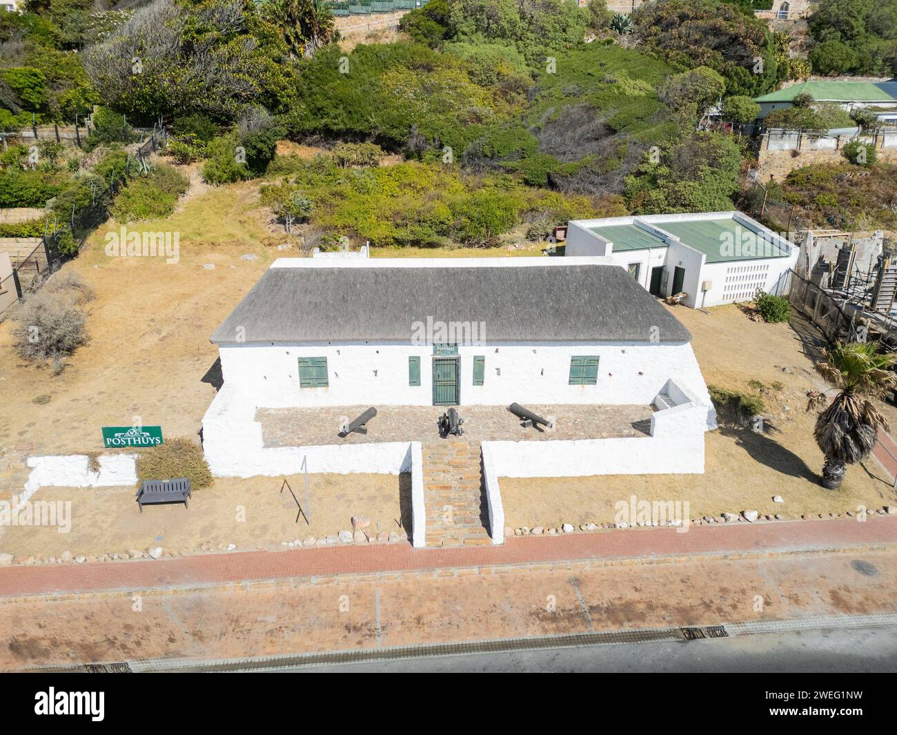 Het Posthuys, construit en 1742 par la Compagnie néerlandaise des Indes orientales, Muizenberg, Cape Town, Afrique du Sud Banque D'Images