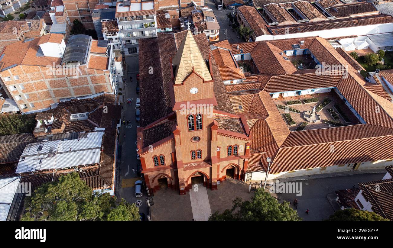 El Santuario, Antioquia - Colombie. 20 janvier 2024. En l'an 1898, exactement le 28 octobre, St. Le jour de Jude, la première pierre pour le temple était bles Banque D'Images El Santuario, Antioquia - Colombie. 20 janvier 2024. En l'an 1898, exactement le 28 octobre, St. Le jour de Jude, la première pierre pour le temple était bles Banque D'Images