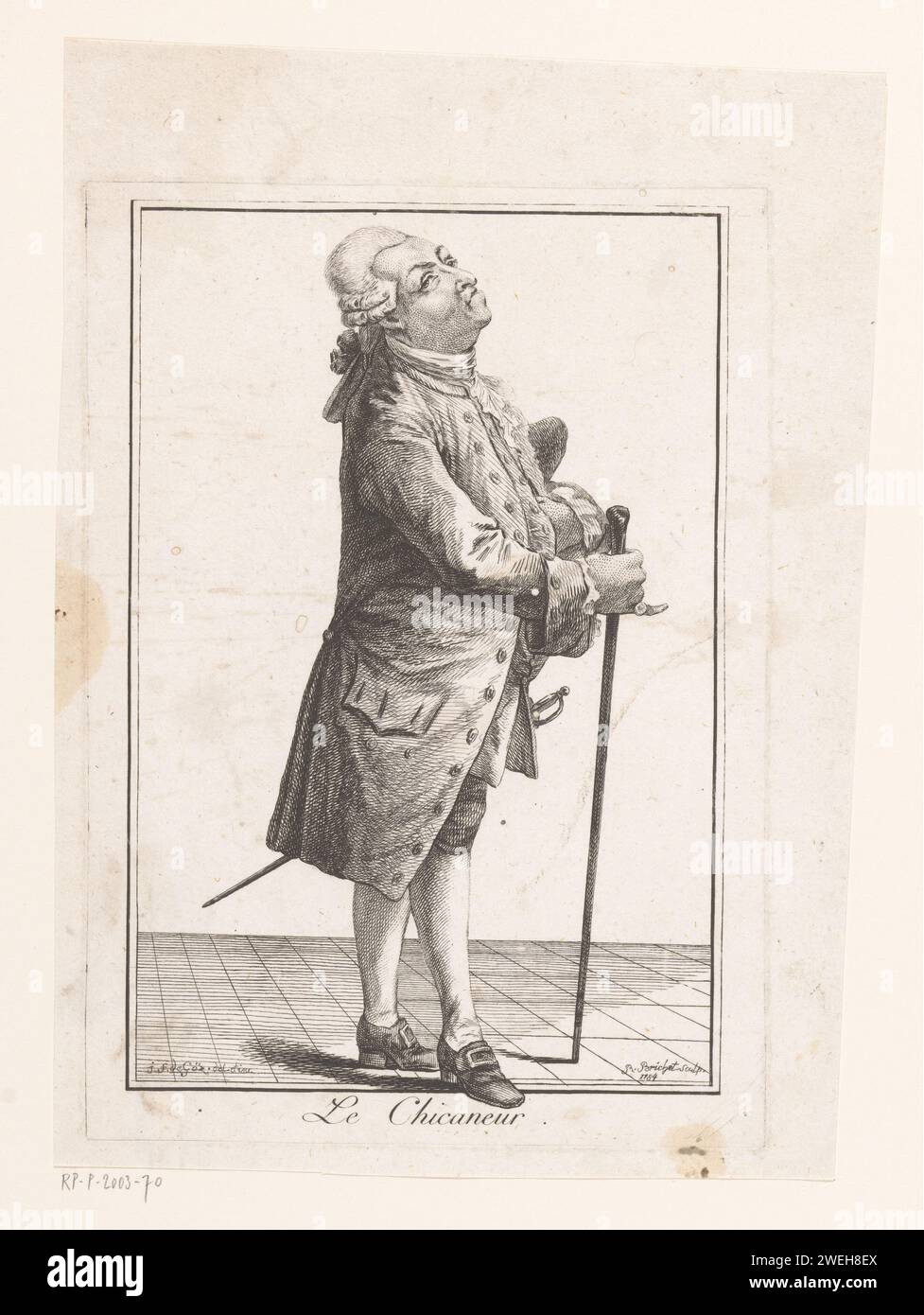 Seigneur avec bâton de marche sur un sol carrelé, Robert Brichet, d'après Joseph Franz Freiherr von Goez, 1784 estampe Seigneur avec un clin d'oeil à la queue, son chapeau sous le bras droit, vêtu d'un pardessus, pantalon de genou, bas et chaussures avec boucles, debout à droite. Dans sa main droite, il tient un long bâton de marche avec un bouton. Il leva le menton et leva les yeux. gravure de papier homme adulte. perruque. bâton de marche, personnel Banque D'Images