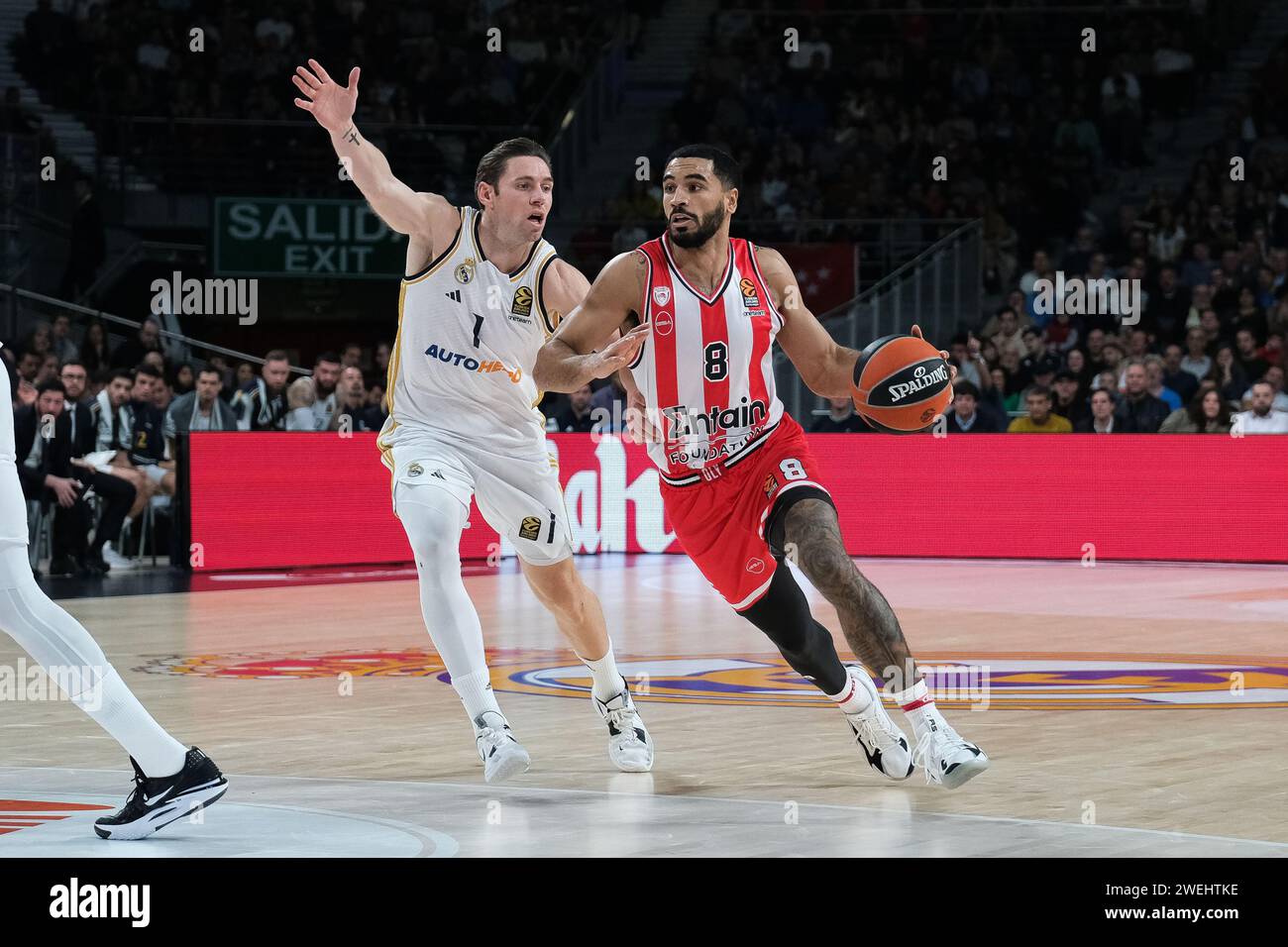 Mitrou long Naz de l'Olympiacos Piraeus lors du match de Turkish Airlines Euroleague entre le Real Madrid et l'Olympiacos Piraeus à WiZink en janvier Banque D'Images