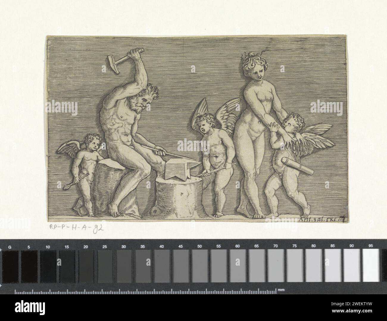 Vulcan, venus en Drie Putti, Marco tooth, 1517 - 1562 print Vulcanus frappe une enclume avec un marteau. Derrière lui se trouve un putto. Vénus est à droite avec deux putti. Gravure sur papier (histoire de) Vulcain (Héphaïstos). cupidons : 'amores', 'amoretti', 'putti'. (Histoire de) Vénus (Aphrodite) Banque D'Images
