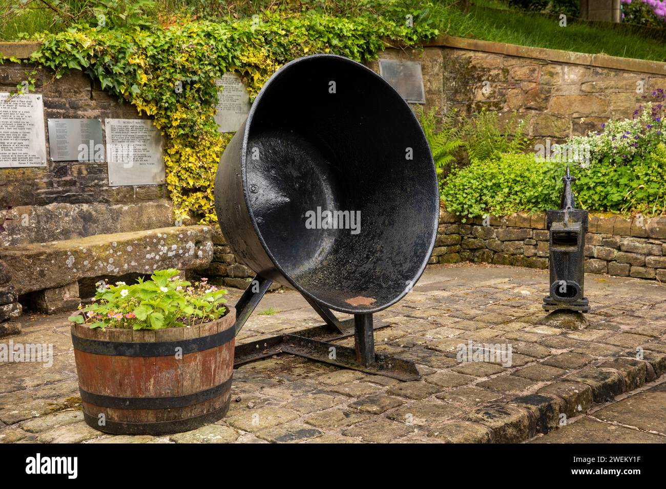 Royaume-Uni, Angleterre, Lancashire, Trawden, Sir William pickles Hartley’s Jam Pan, exposition sur l’histoire locale Banque D'Images