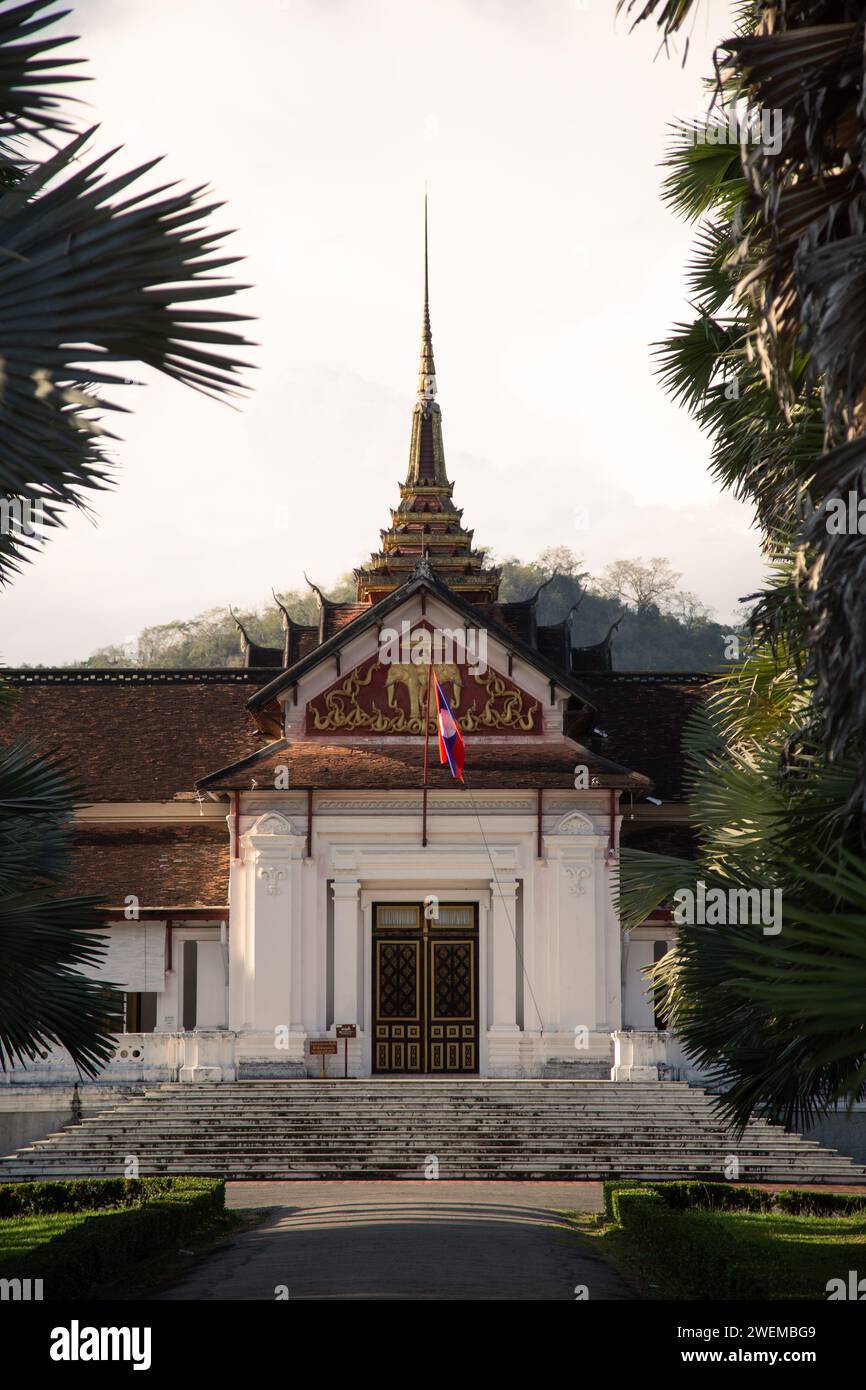 Palais royal de Luang Prabang pendant l'heure d'or, Laos Banque D'Images