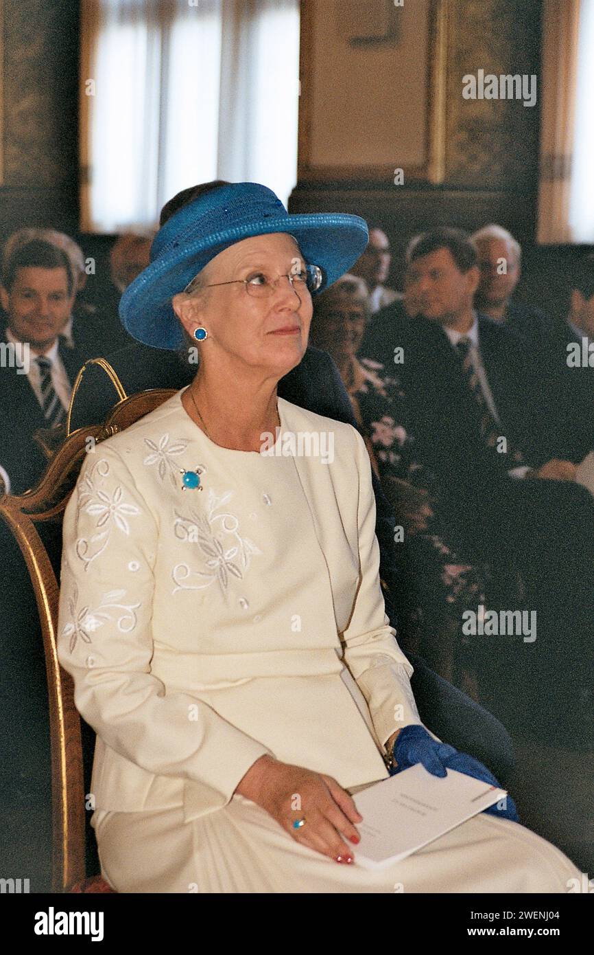 Copenhague, Danemark /08-09-2004/la reine Margrethe II de Danemark arrive à la mairie de Copenahgen dans la capitale danoise. (Photo.Francis Joseph Dean/Dean Pictures) Banque D'Images