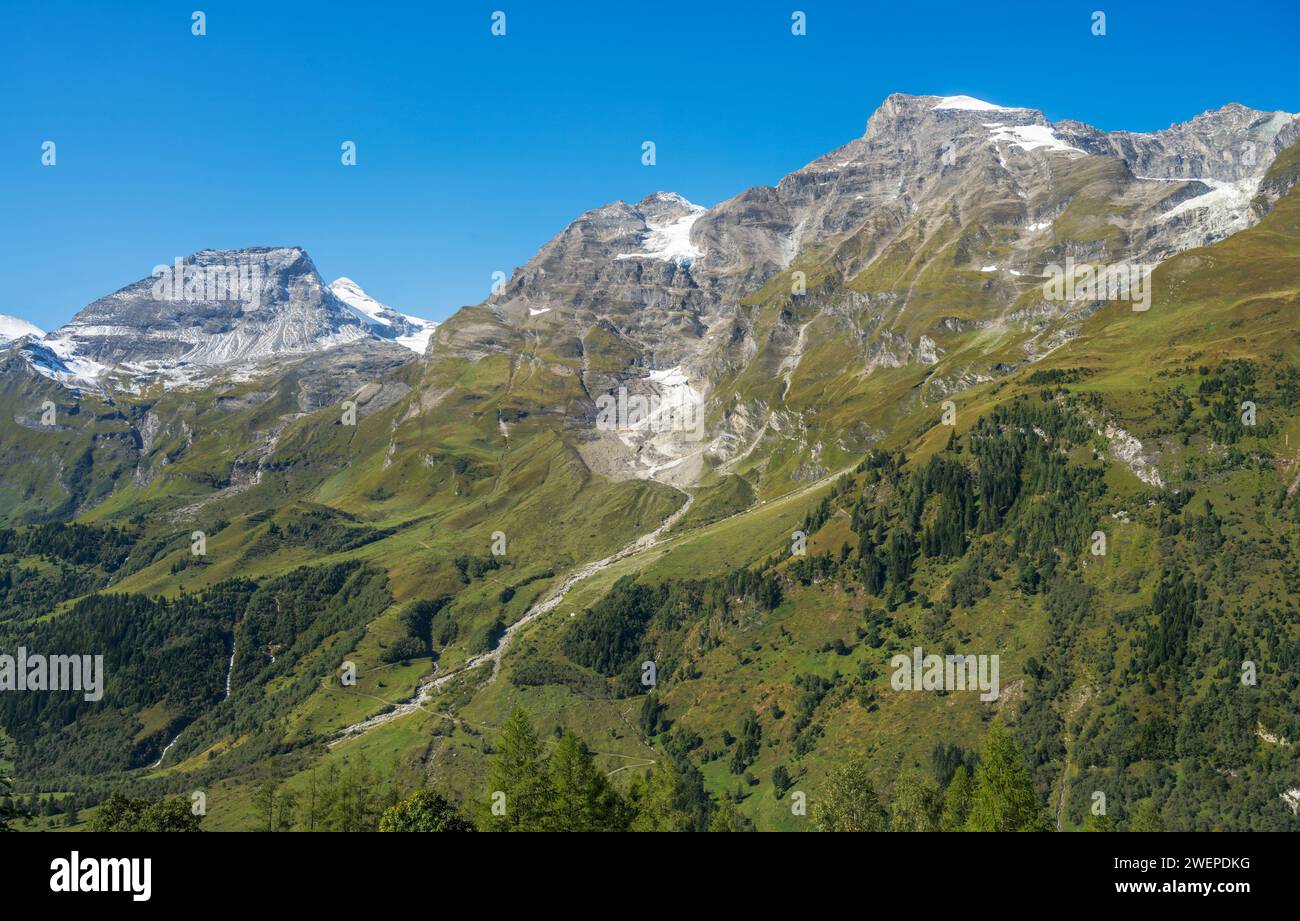 Haute chaîne de montagnes Tauern sur la route alpine de Grossglockner en Autriche Banque D'Images