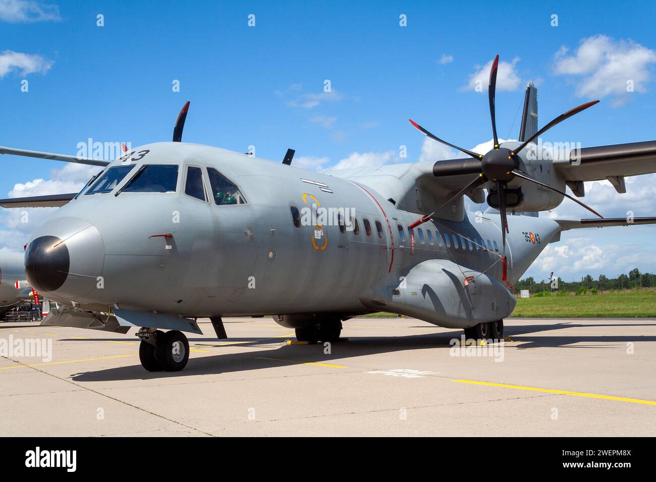 Armée de l'air espagnole EADS Airbus Casa C295M avion de transport militaire sur le tarmac de la base OTAN Geilenkirchen, Allemagne - 17 juin 2007 Banque D'Images