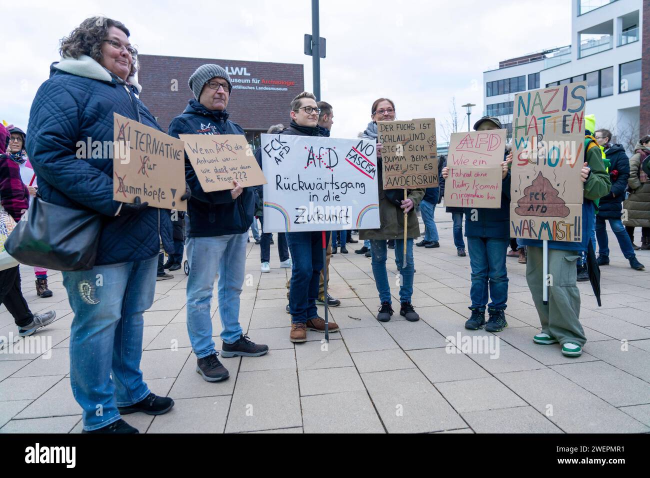 Démonstration gegen die AFD und Rechtsradikalismus à Herne, NRW, Deutschland, anti AFD Demo *** manifestation contre l'AFD et le radicalisme de droite à Herne, NRW, Allemagne, anti AFD Demo Banque D'Images