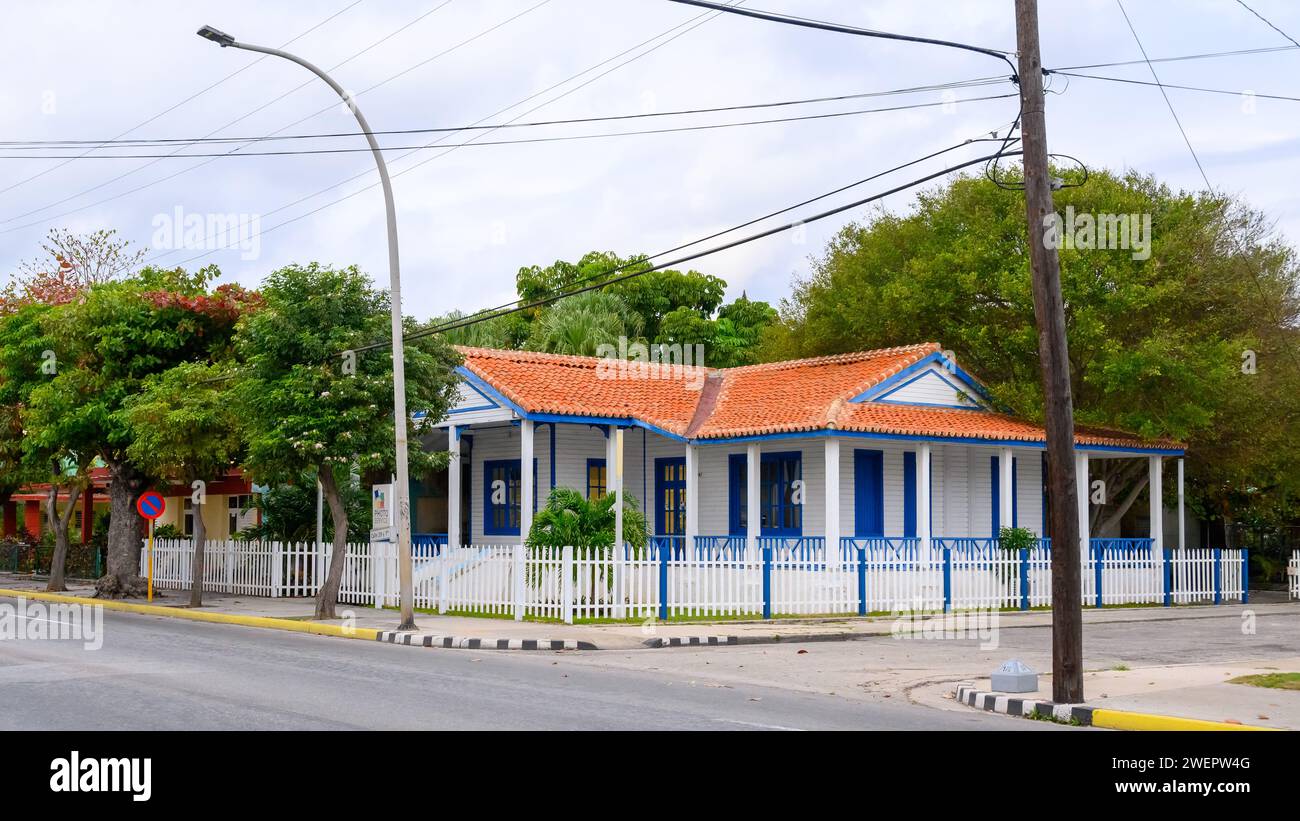 Bâtiment colonial du centre photo à Varadero, Cuba Banque D'Images