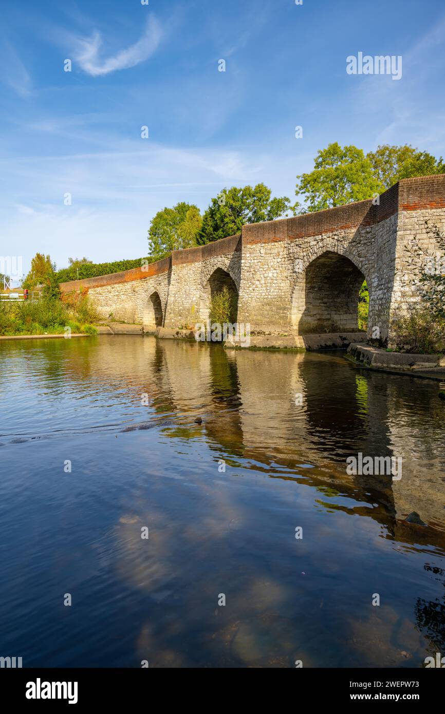 Twyford Bridge sur la rivière Medway à Yadling Kent Banque D'Images