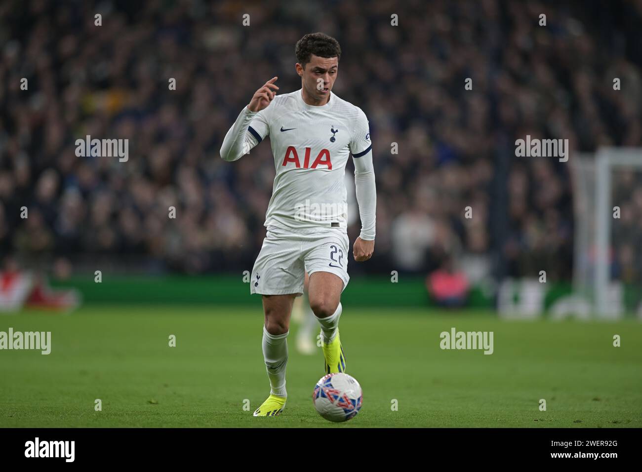 Londres, Royaume-Uni. 26 janvier 2024. Brennan Johnson de Tottenham Hotspur lors de la 4e ronde Spurs vs Manchester City FA Cup au Tottenham Hotspur Stadium de Londres. Cette image est réservée À UN USAGE ÉDITORIAL. Licence requise de The football DataCo pour toute autre utilisation. Crédit : MARTIN DALTON/Alamy Live News Banque D'Images