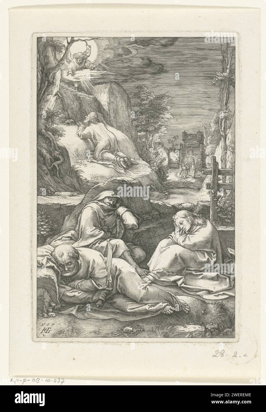 Christ sur le mont des oliviers, 1597 imprimer Christ à la cour de Getsémane. Au premier plan trois hommes endormis. En arrière-plan, à gauche, Christ agenouillé pour un ange. Un groupe de soldats arrive par le Stadspoort sur la droite. Ce tirage fait partie d'une série de douze performances passionnées. Papier gravé la prière du Christ dans le jardin de Gethsémani pendant la nuit Banque D'Images