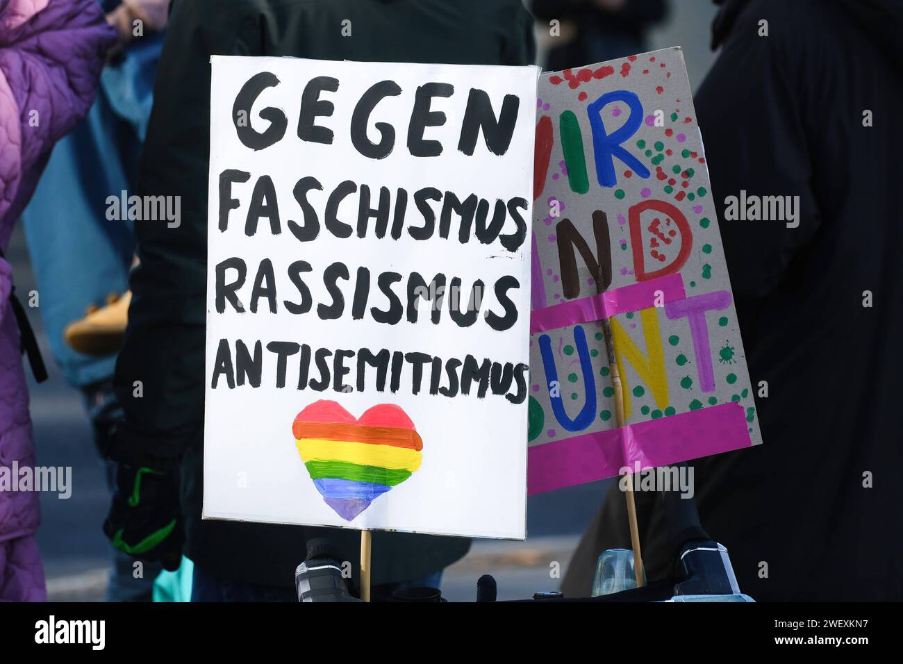 Panda Bär Anti-Rassismus Tank Top - FCK NZS Design Für Liebe Statt Hass