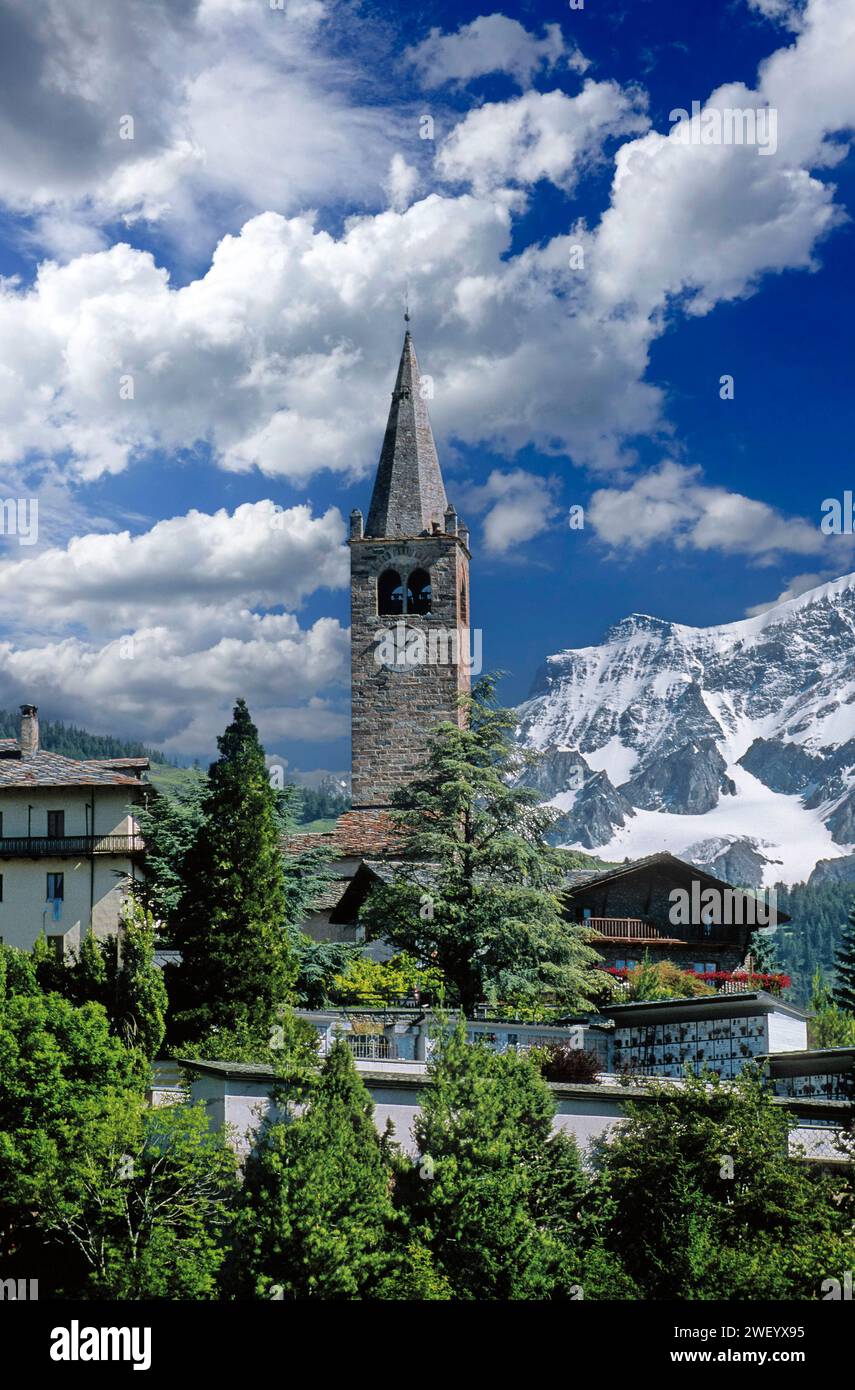 Italie Valle d'Aoste Valle del Gran San Bernardo Gignod le village Banque D'Images