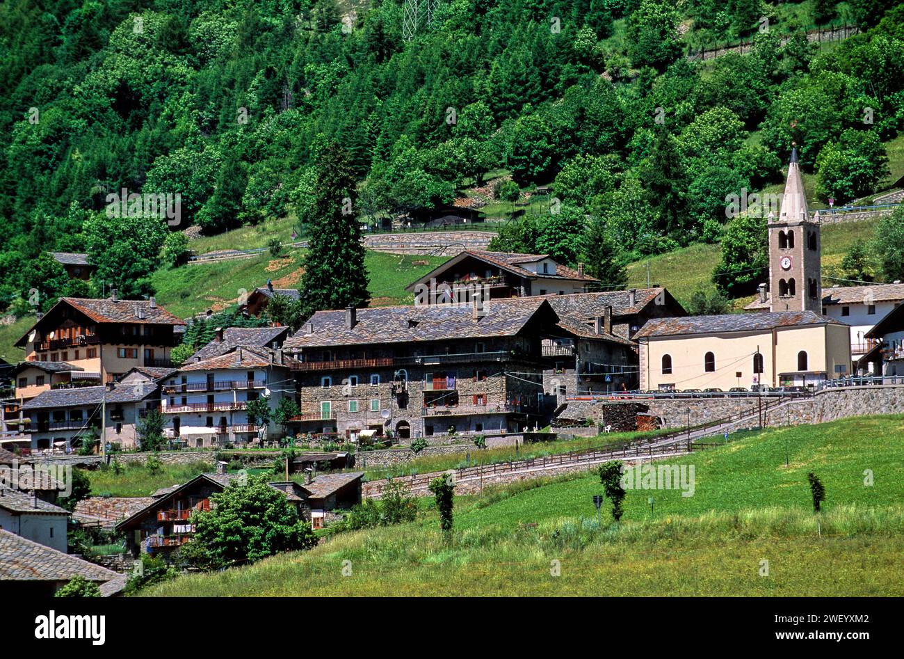 Italie Valle d'Aoste Valle del Gran San Bernardo Saint Oyen - le village Banque D'Images