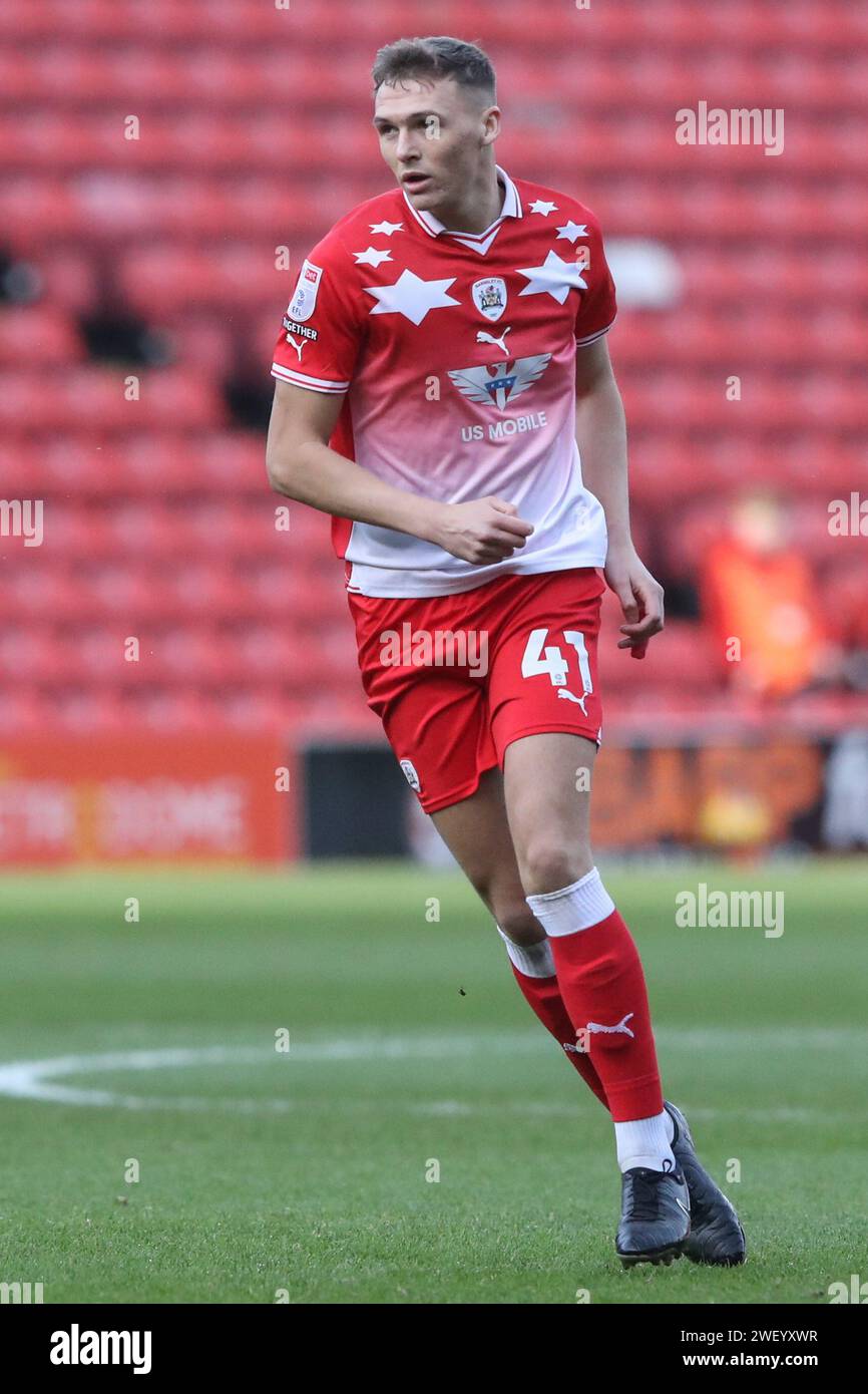 Jack Shepherd de Barnsley lors du match Sky Bet League 1 Barnsley vs Exeter City à Oakwell, Barnsley, Royaume-Uni, le 27 janvier 2024 (photo Alfie Cosgrove/News Images) Banque D'Images