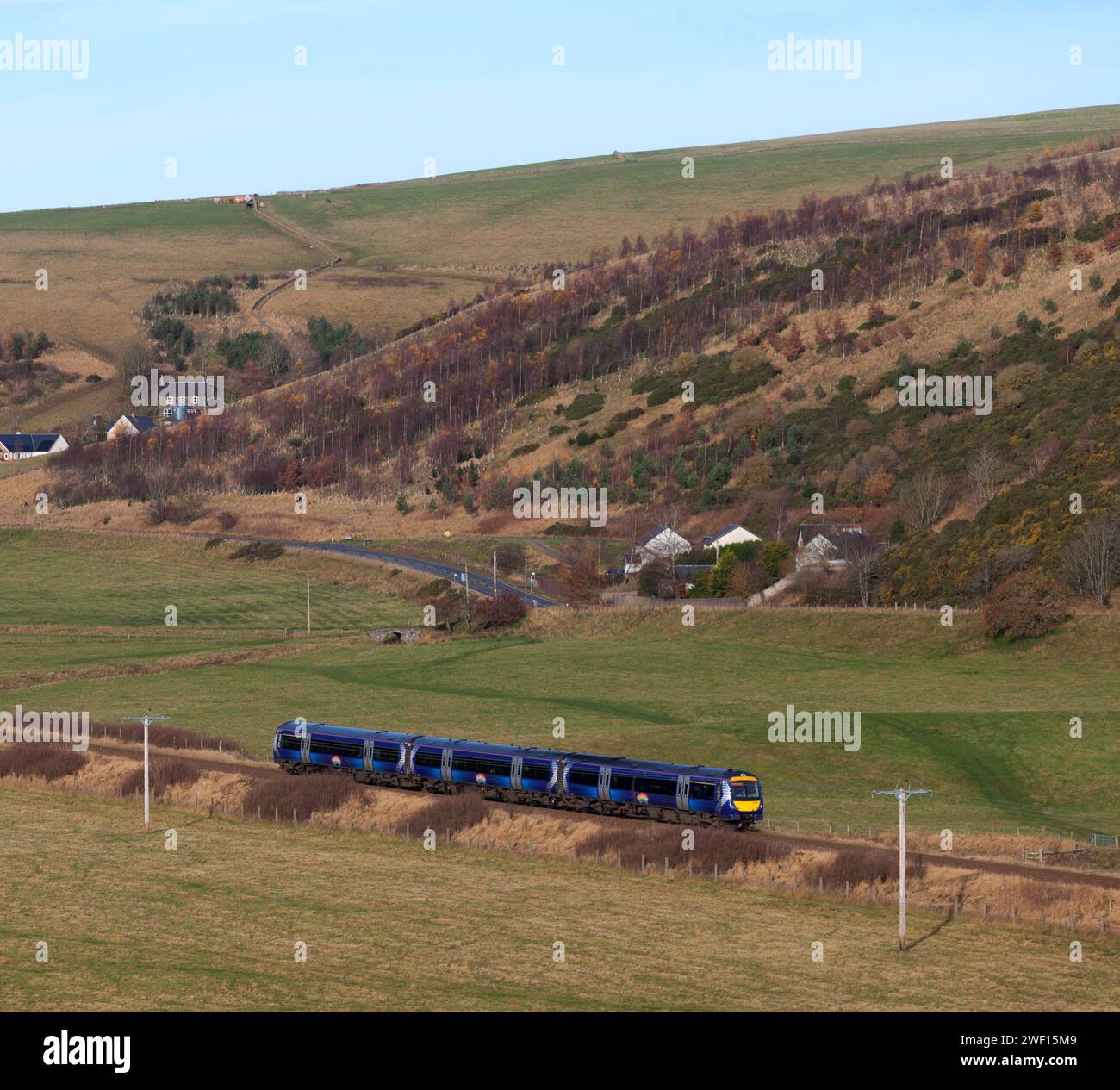 ScotRail classe 170 Turbostar train 170411 passant par Fountainhall sur le chemin de fer Borders, Écosse, Royaume-Uni Banque D'Images