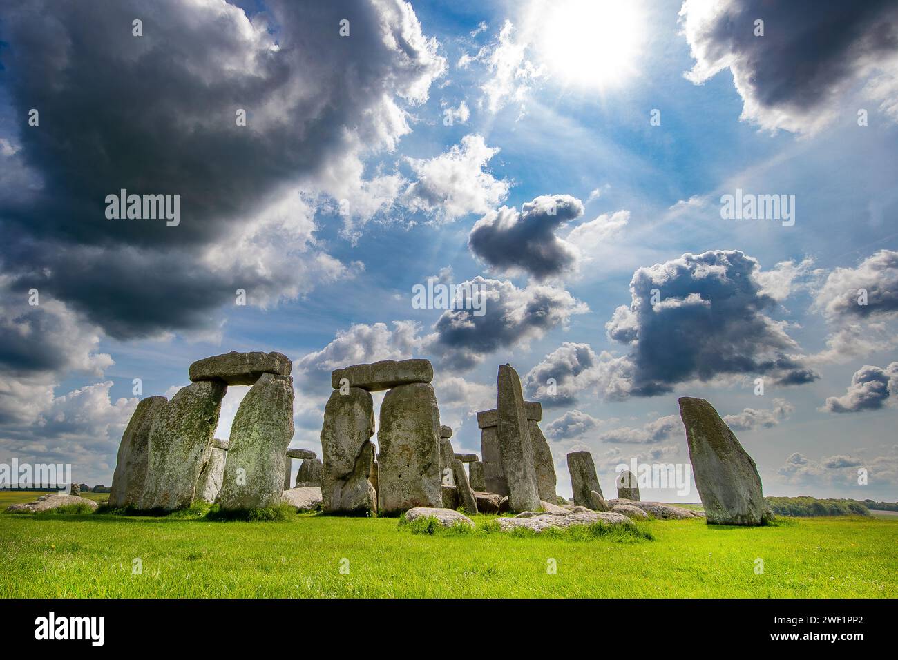 Stonehenge, ancien monument préhistorique sur la plaine de Salisbury, près d'Amesbury, Wiltshire, Royaume-Uni Banque D'Images