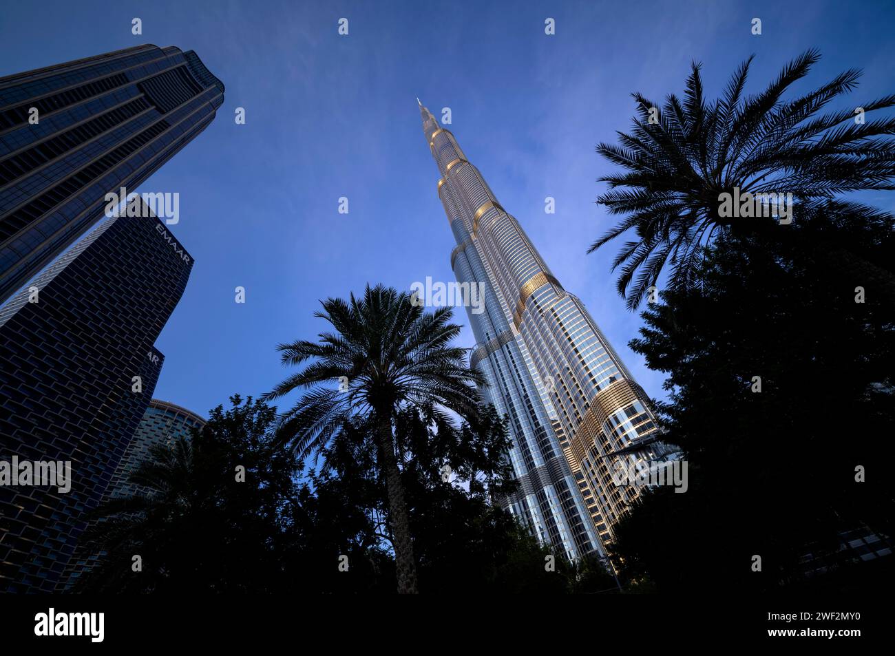 Burj Khalifa, Lake Burj Khalifa, Park Burj Khalifa by EMAAR, Palms, Downtown, quartier financier, Dubaï, Émirats arabes Unis, VAR Banque D'Images