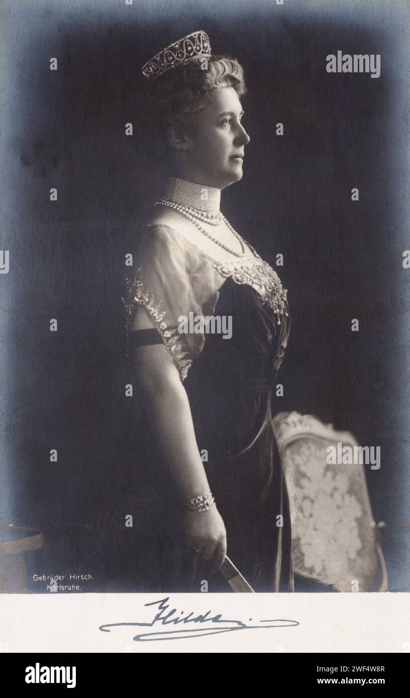 Portrait de la Grande-Duchesse de Baden, carte postale c1915. photographe non identifié Banque D'Images