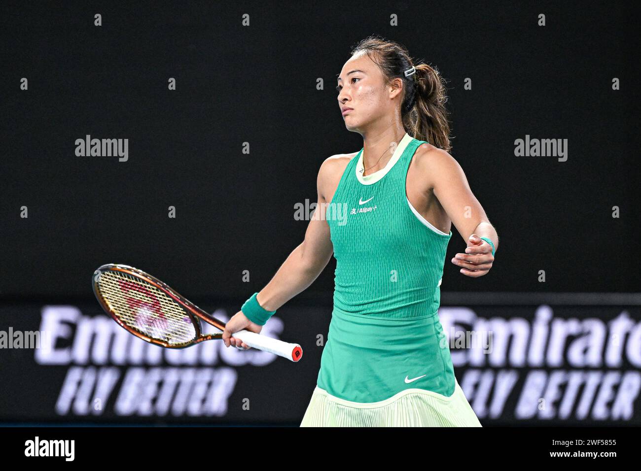 Paris, France. 27 janvier 2024. Zheng Qinwen lors de la finale du tournoi de tennis du Grand Chelem féminin de l'Open d'Australie 2024 le 27 janvier 2024 au Melbourne Park en Australie. Crédit : Victor Joly/Alamy Live News Banque D'Images