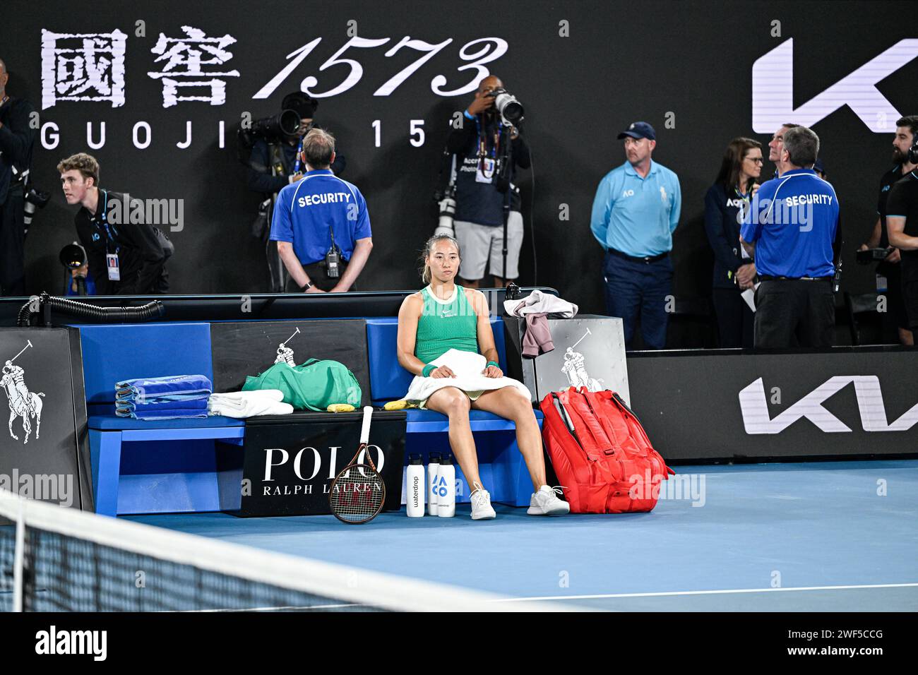 Paris, France. 27 janvier 2024. Zheng Qinwen lors de la finale du tournoi de tennis du Grand Chelem féminin de l'Open d'Australie 2024 le 27 janvier 2024 au Melbourne Park en Australie. Crédit : Victor Joly/Alamy Live News Banque D'Images